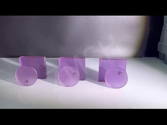 fenêtre violette de saphir