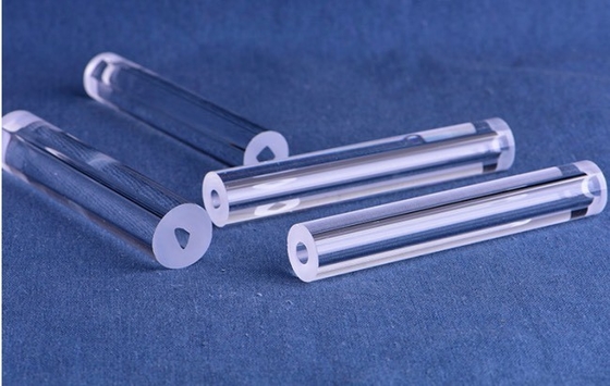 acheter Matériel en cristal fondu optique du tube SiO2 de quartz de silice avec la forme adaptée aux besoins du client de trou fabrication en ligne