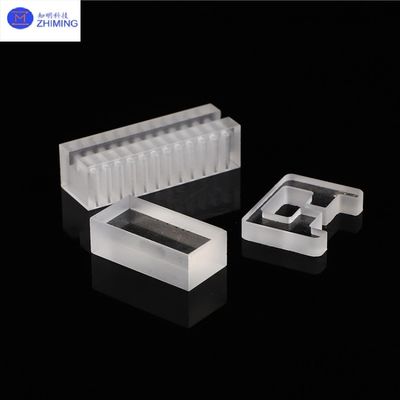 acheter Plaque de verre de quartz de haute pureté avec trous traversants de forme personnalisée percés au laser fabrication en ligne